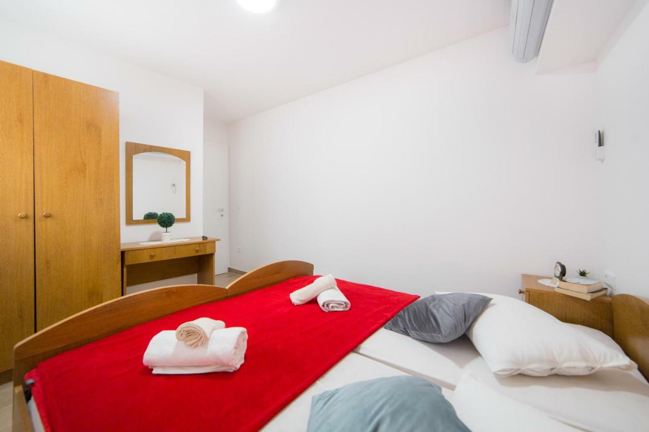 Apartments Relax Baška Voda Eksteriør bilde